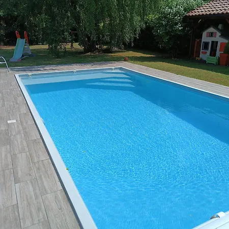 Holiday home Maghouse